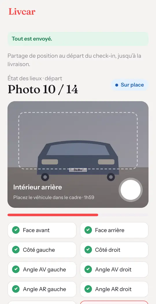 Écran de l’application du convoyeur : état des lieux au départ, photo 10 sur 14, avec la liste des angles déjà photographiés.